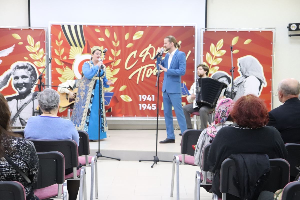 Концерт ансамбля «Радуница» «Салют, Победа» в Центральной городской  библиотеке имени С. А. Есенина | 07.05.2022 | Рязань - БезФормата